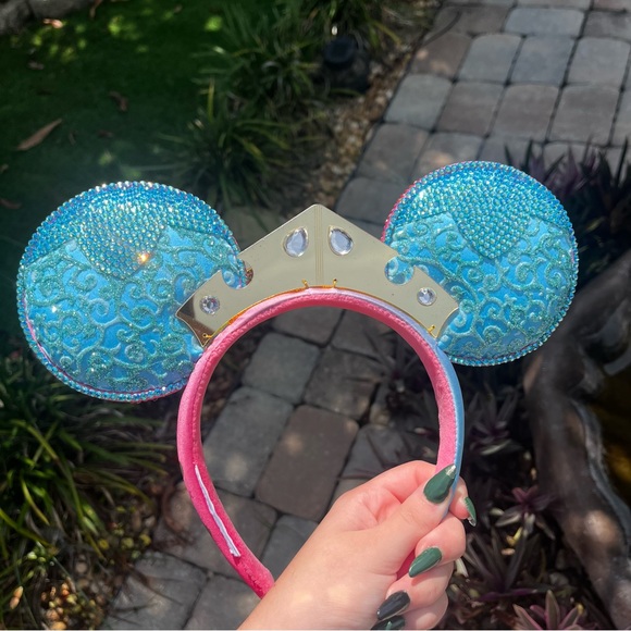 Custom Rhinestone Sleeping Beauty Disney Ears - Picture 7 of 9